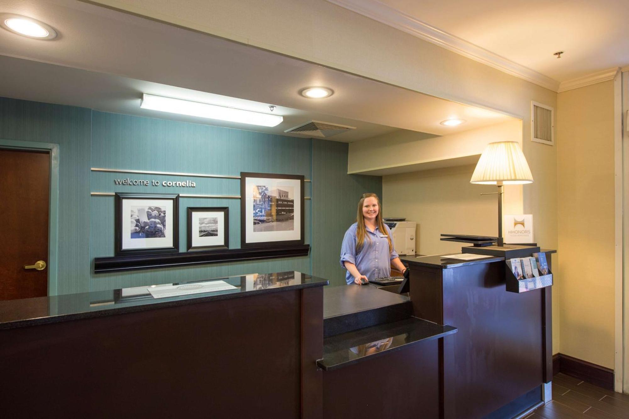 Hampton Inn Cornelia Exterior foto